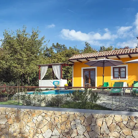 Prázdninový dům House Ripenda *