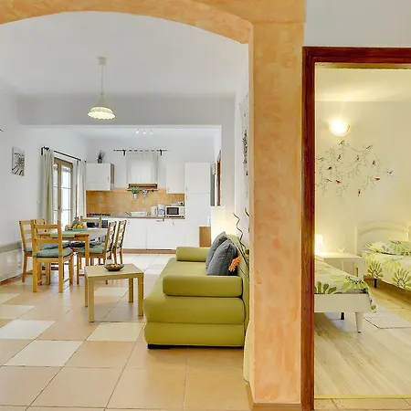 Сasa de vacaciones House Ripenda *
